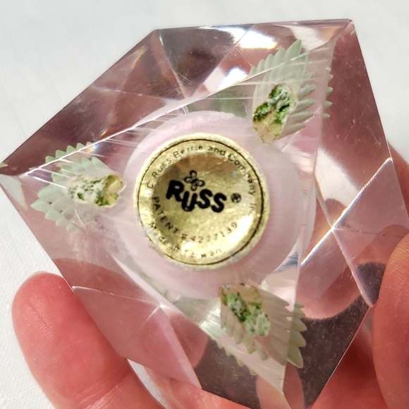 VTG Rose Paperweight Lucite Pink Flower 1½" Cube Home Offce Decor Teacher Desk - Picture 12 of 17